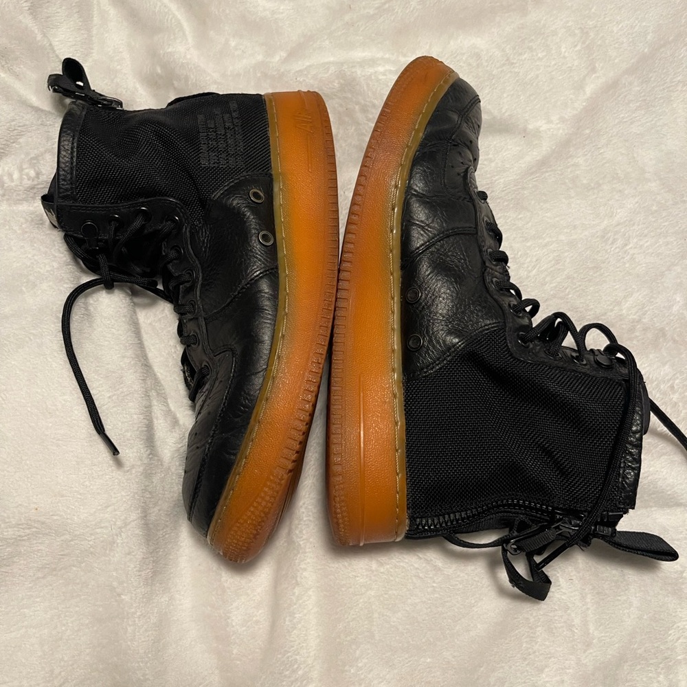Nike SF AF1 Men's Black Leather Sneakers with Gum Sole